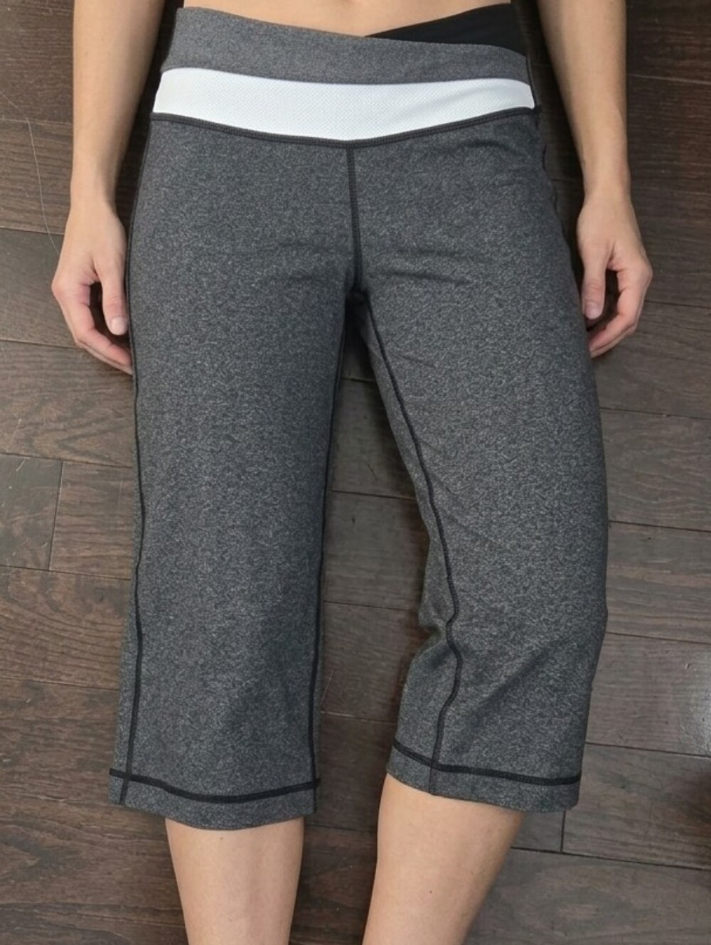 Lululemon Athletica Astro Crop Pants